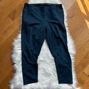 EUC Athleta Peacock Blue Capri Workout Legging